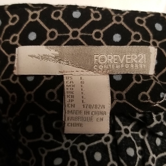 Forever 21 High Waisted Patterned Shorts - Picture 4 of 4